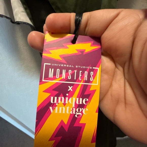 Universal Studio Woman’s Monsters Unique Vintage Monster Dress Size Med 6-8 - Picture 5 of 9